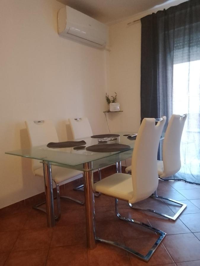 Apartman Lean Пула Экстерьер фото
